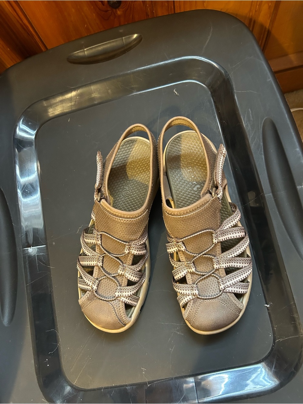 BareTraps Brown Strappy Closed-Toe Comfort Sandals